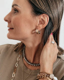 Lilith Hoops