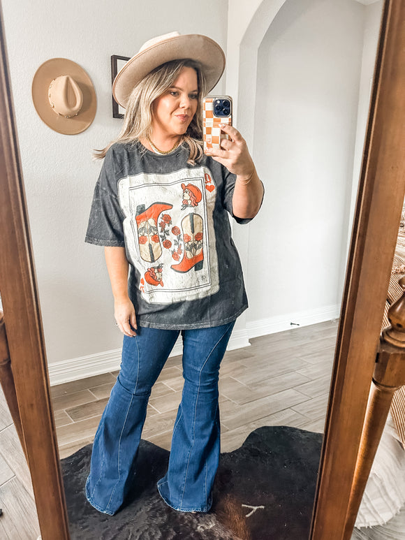 Distressed Queen Cowgirl Tee